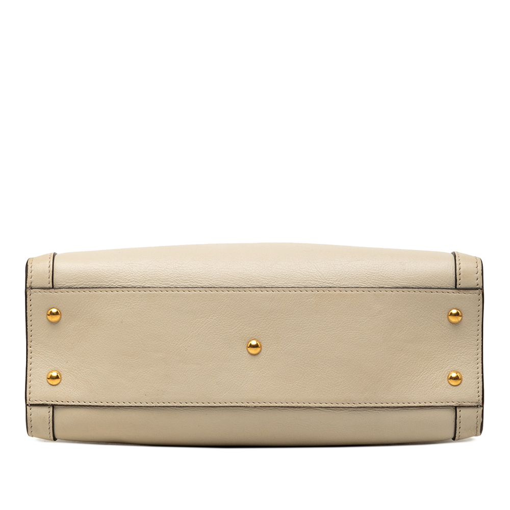 Pre-Loved Gucci Small Calfskin Bamboo Diana Satchel - Picture 3 of 7